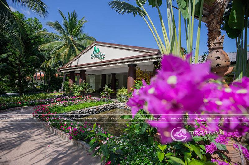 review resort diamond bay nha trang