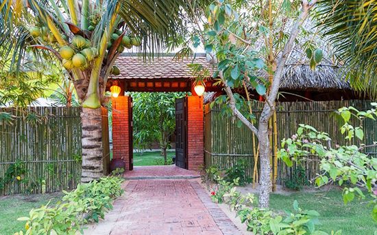 Full Moon Beach resort - khu du lịch nghỉ dưỡng thành phố biển Phan Thiết