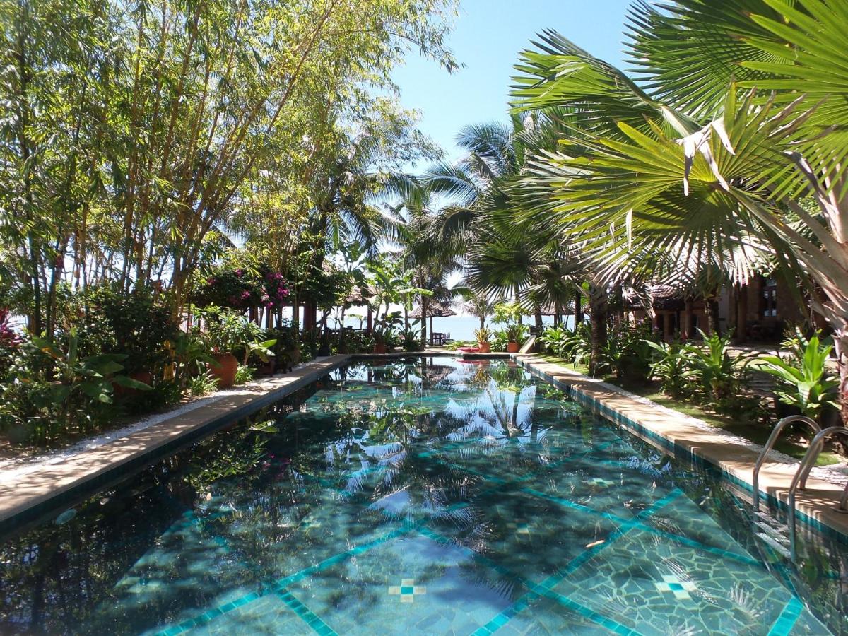 full moon beach resort