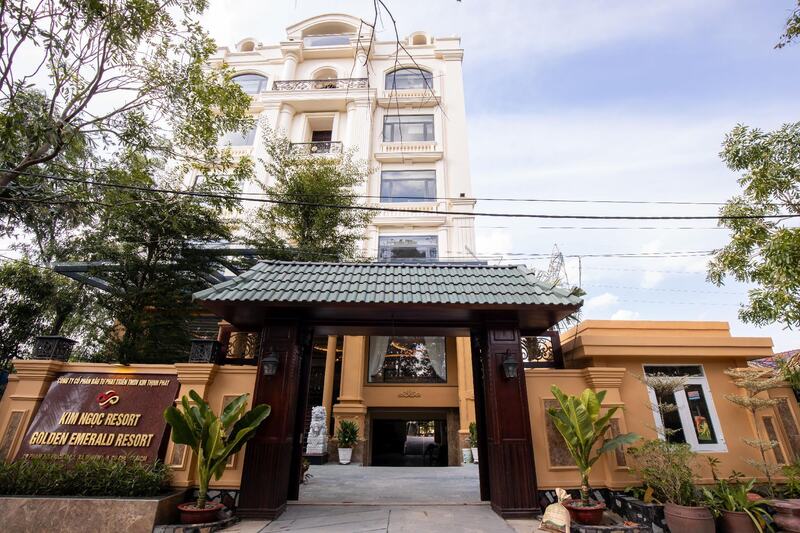 Review Golden Emerald Resort - Ốc đảo trong lòng Sài Gòn