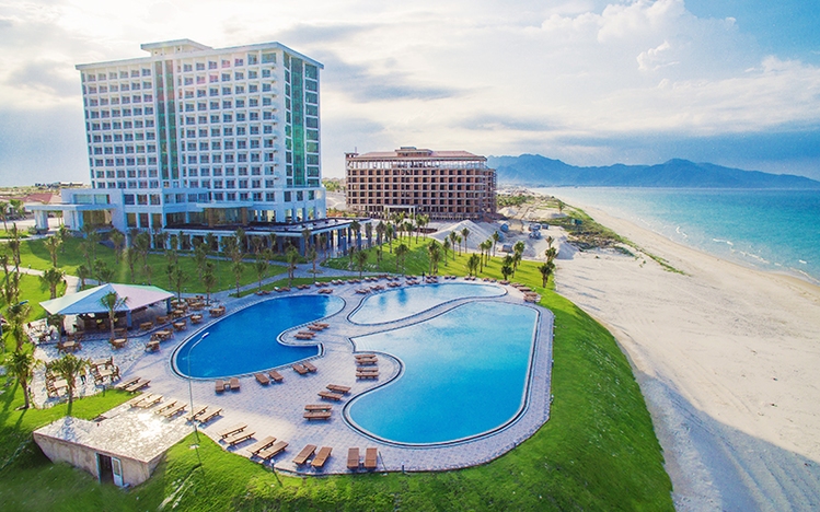 golden peak resort & spa
