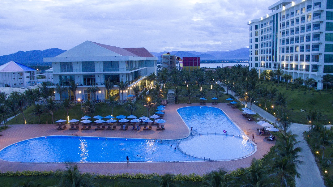 golden peak resort & spa
