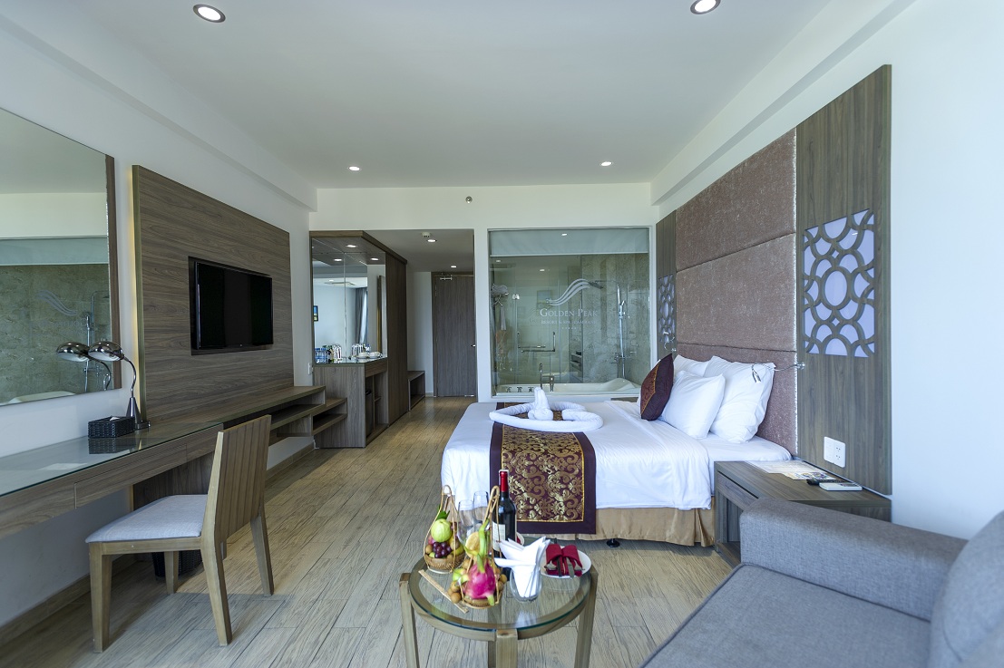 golden peak resort & spa