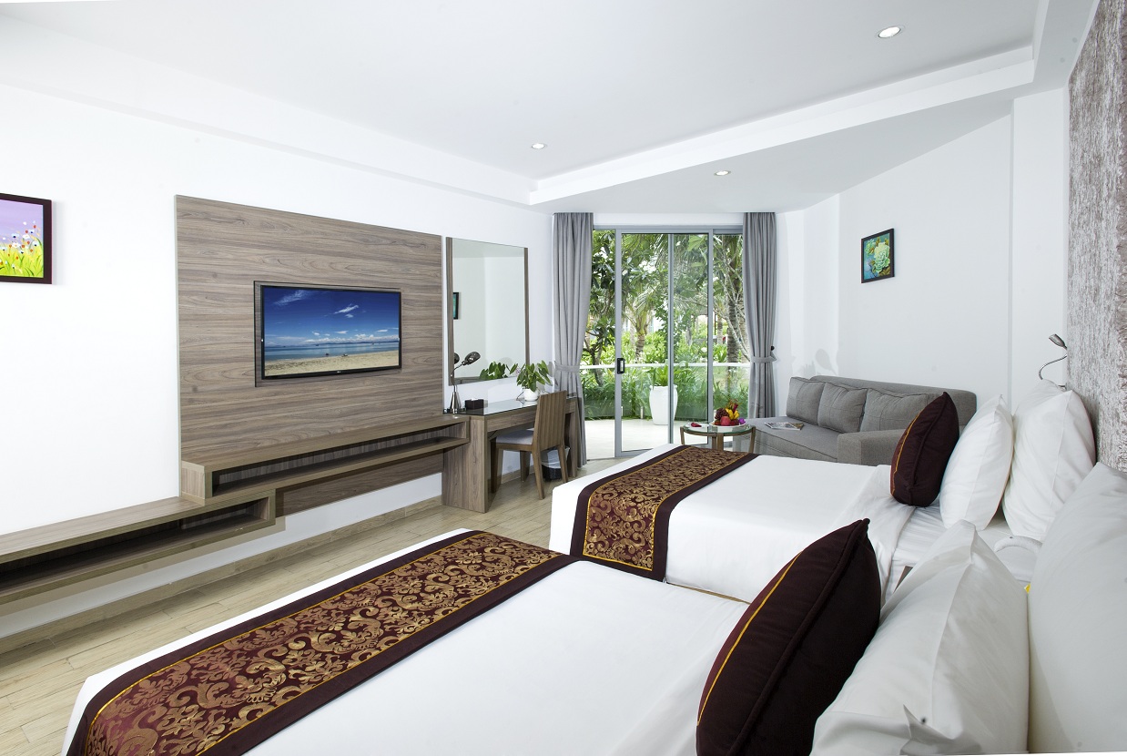 golden peak resort & spa