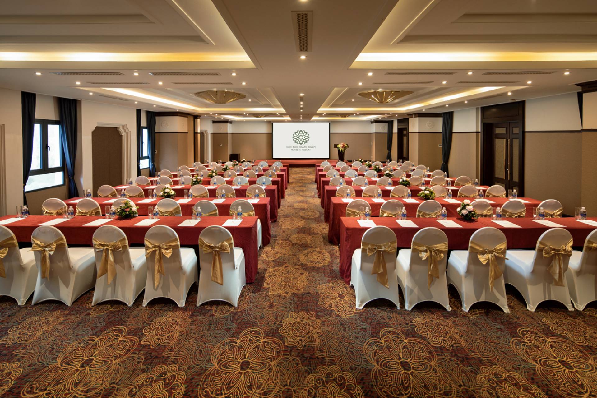 Review chi tiết Ninh Bình Hidden Charm Hotel & Resort