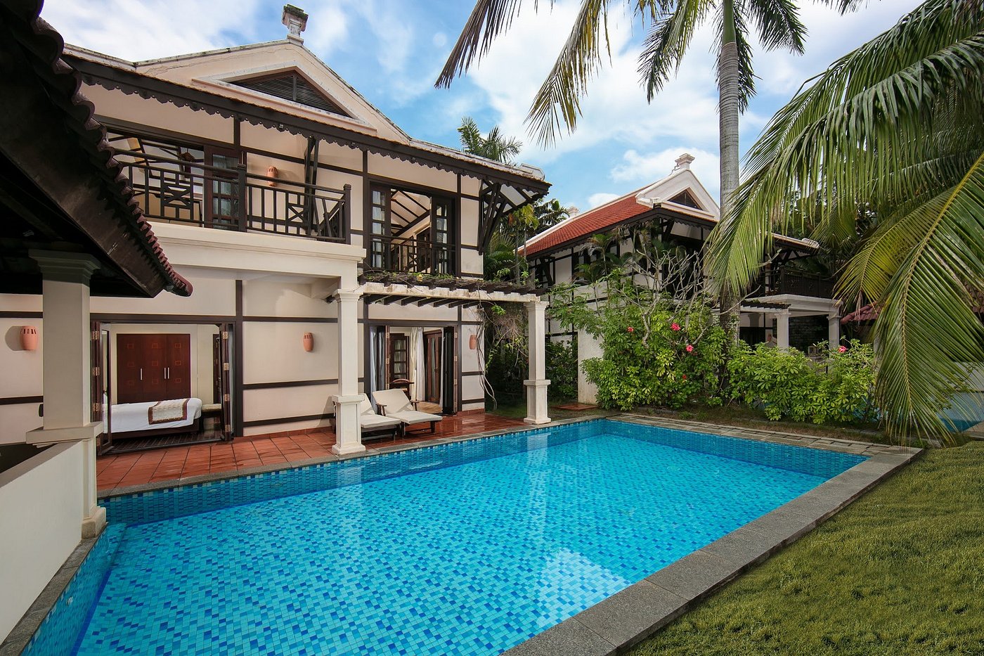 SƠN TRÀ RESORT