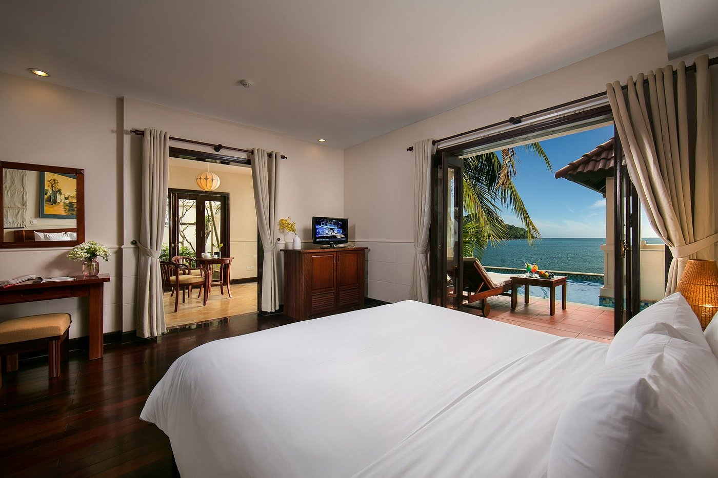 review sơn trà resort