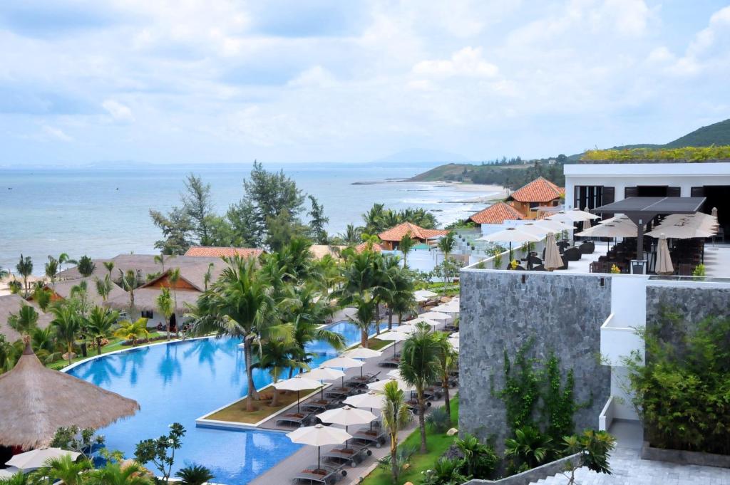 The Cliff Resort & Residences