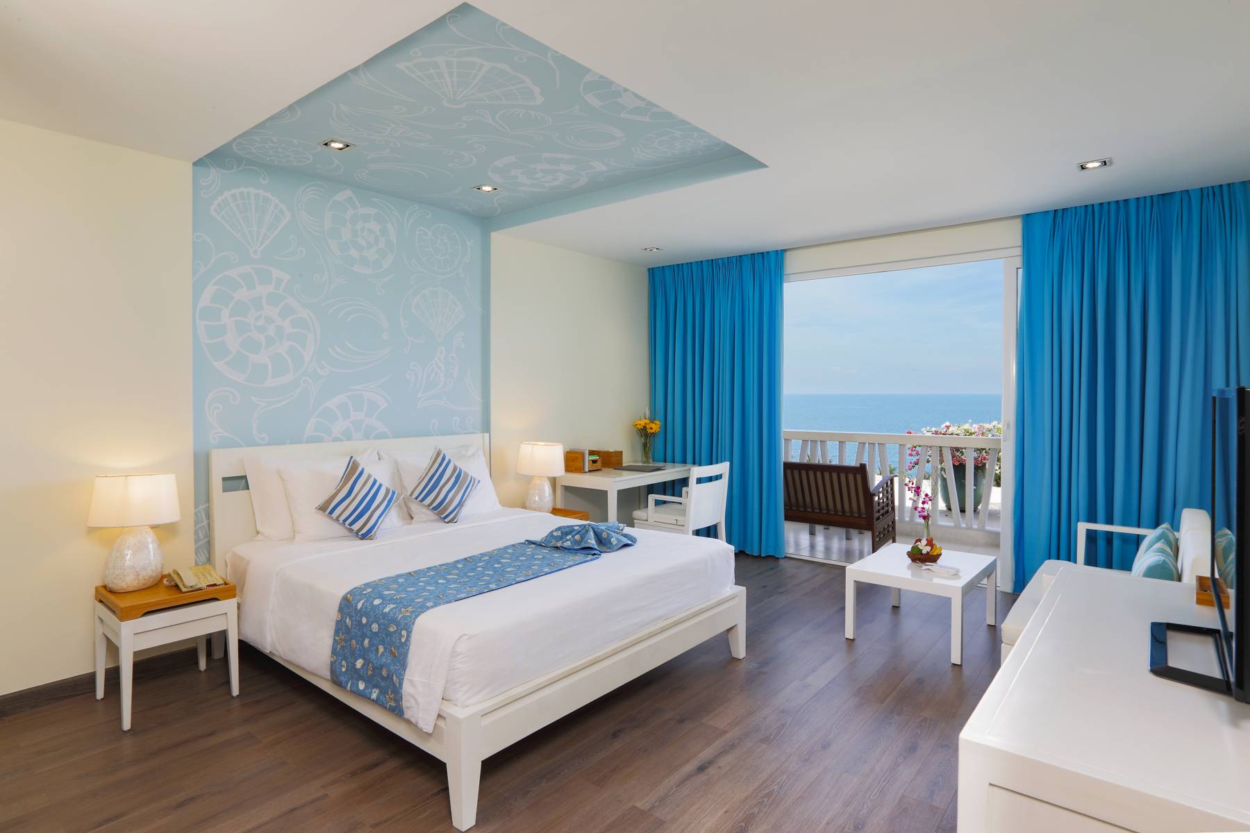 The Cliff Resort & Residences