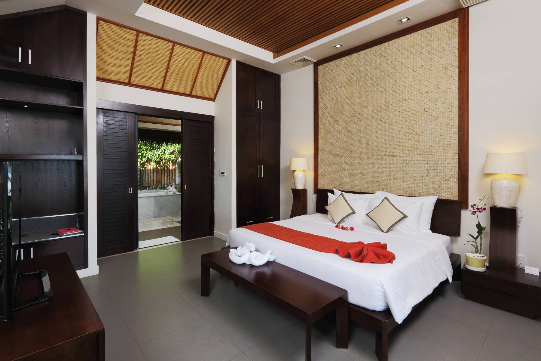 The Cliff Resort & Residences