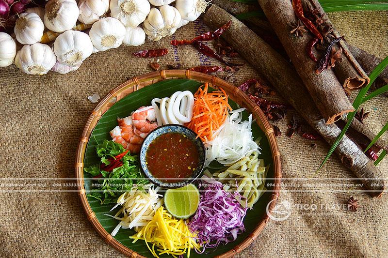 Nhà hàng tại Furama Đà Nẵng