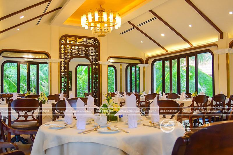 Nhà hàng tại Furama Đà Nẵng