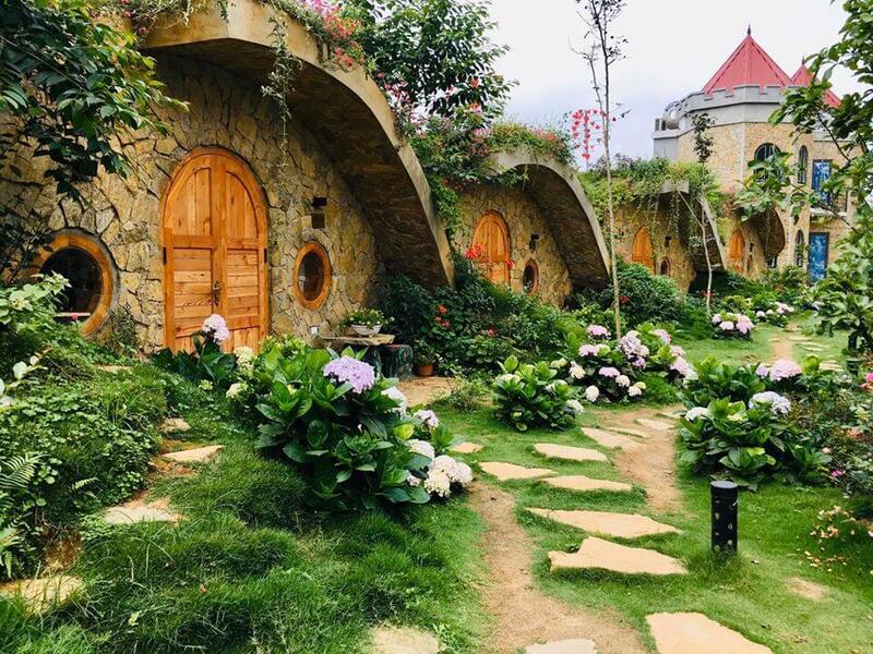 Mộc Châu Hobbiton - Làng cổ tích trên đồng cỏ xanh