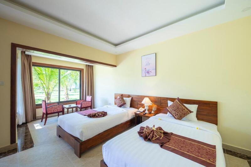 Từng được biết đến với cái tên Khách sạn Bảo Ninh Beach Resort, sau lần nâng cấp khách sạn đã được đổi tên thành Celina Peninsula Resort nằm tại thành phố Đồng Hới.