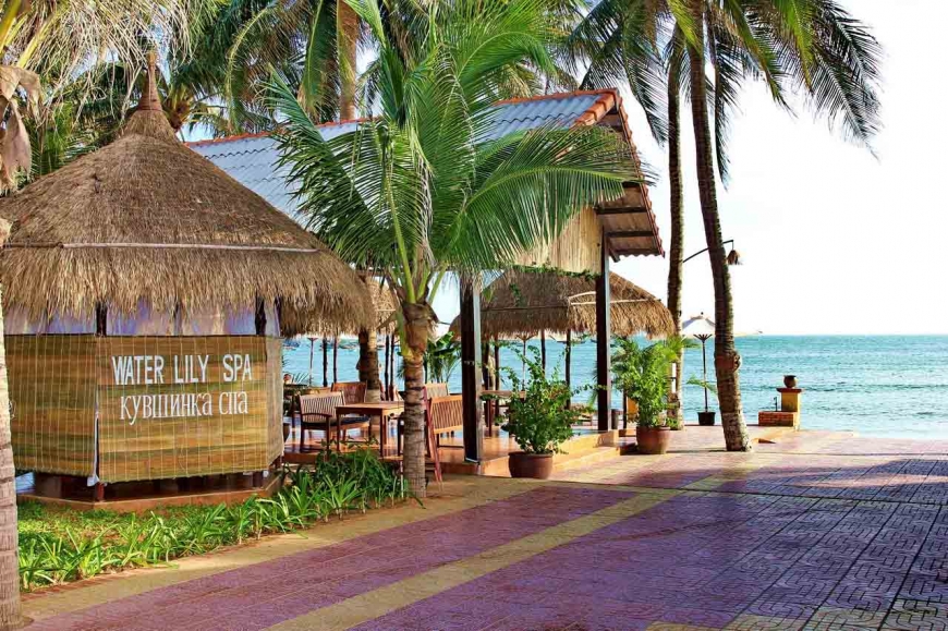 Nắng Hòn Rơm Resort: đẹp tựa chốn bồng lai