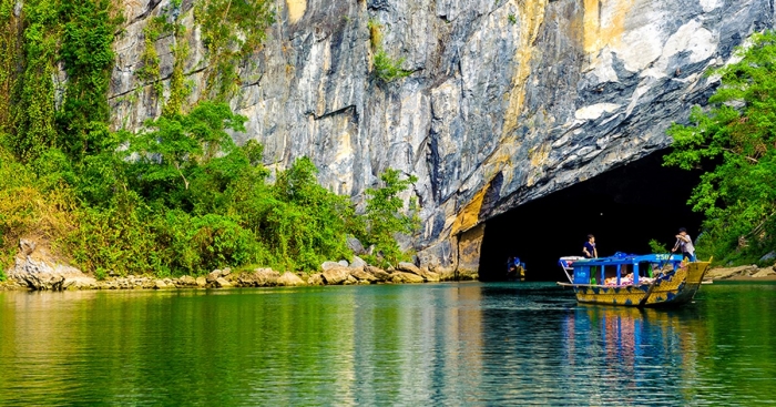 Phong Nha Lake House Resort - Không gian yên bình bên cửa ngõ di sản