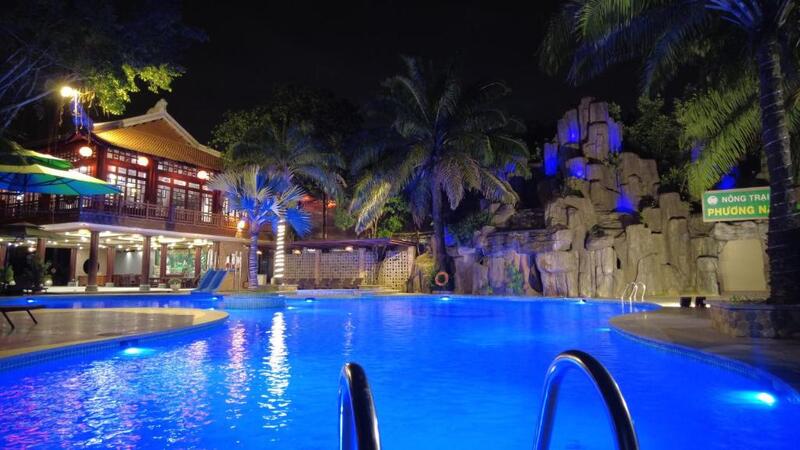 Hồ bơi