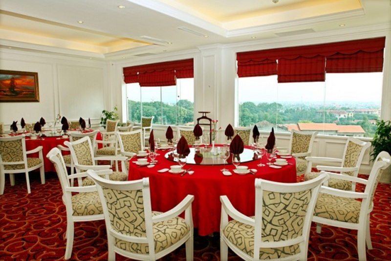 Sông Hồng Resort - Vẻ đẹp thanh bình bên bờ Đầm Vạc