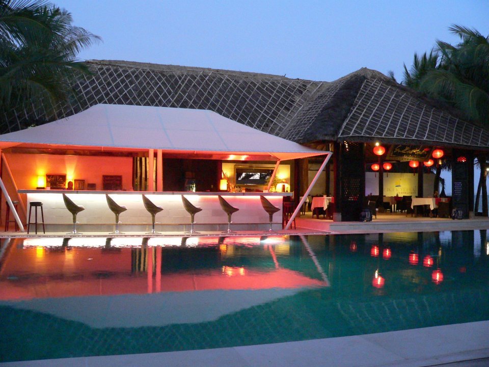 Beach Bar tại Sunsea Resort 