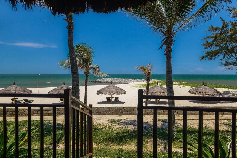 White Sand Resort - Tận hưởng kỳ nghỉ bên biển xanh và cát trắng