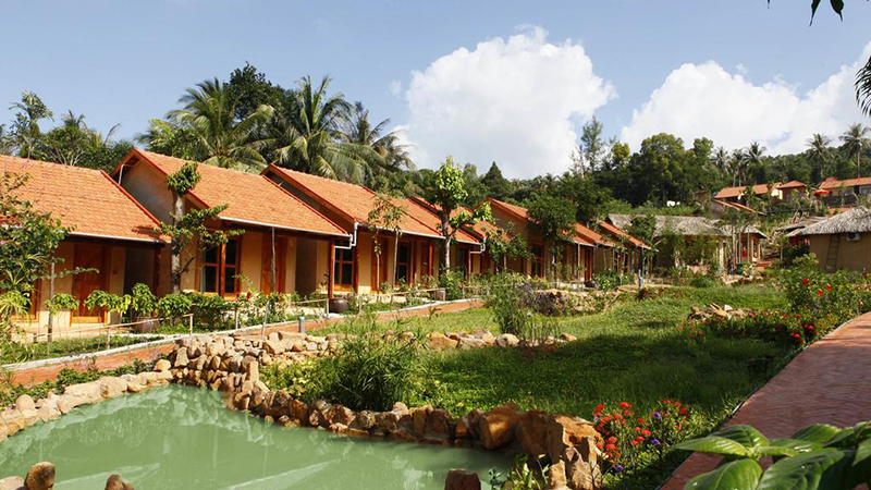 Daisy Village Resort & Spa - Ngôi làng Xì Trum nhiều sắc màu tại Phú Quốc