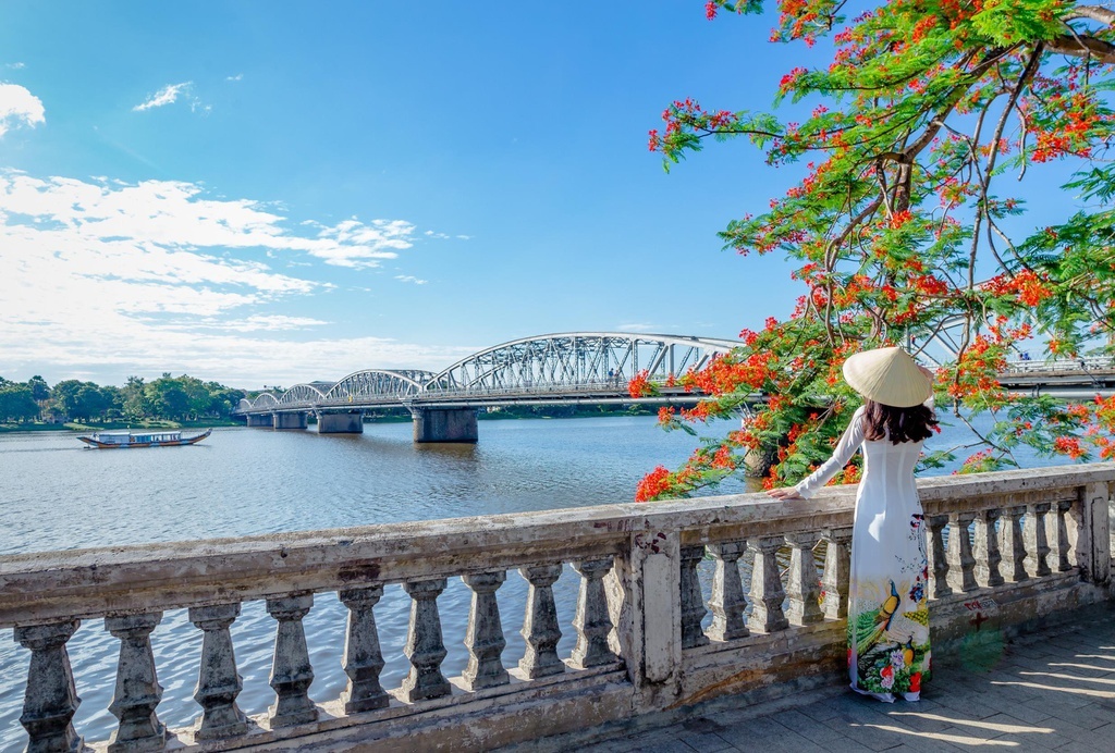 Tam Giang Resort - Nét đẹp hiện đại bên dòng sông Hương thơ mộng