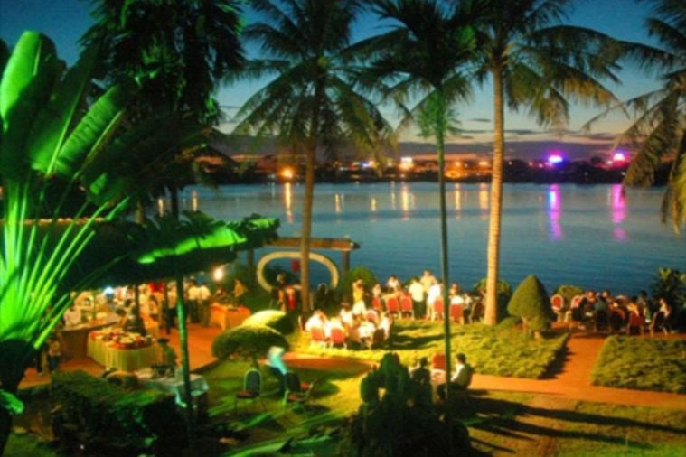 khách sạn century riverside huế