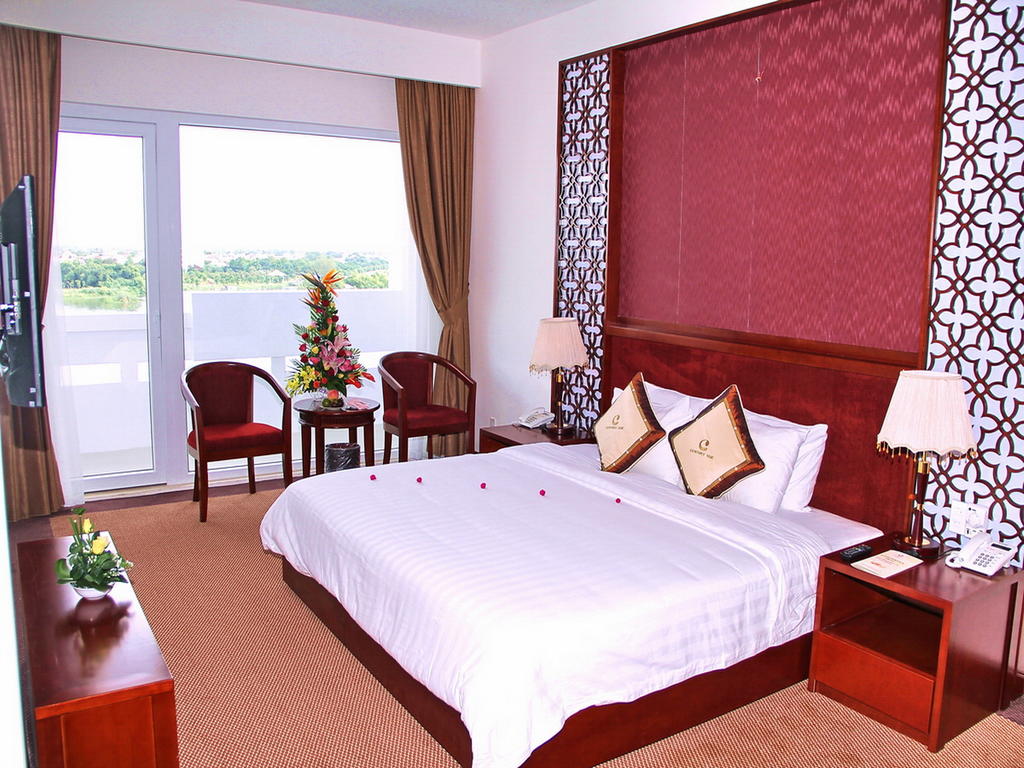 Century Riverside Huế