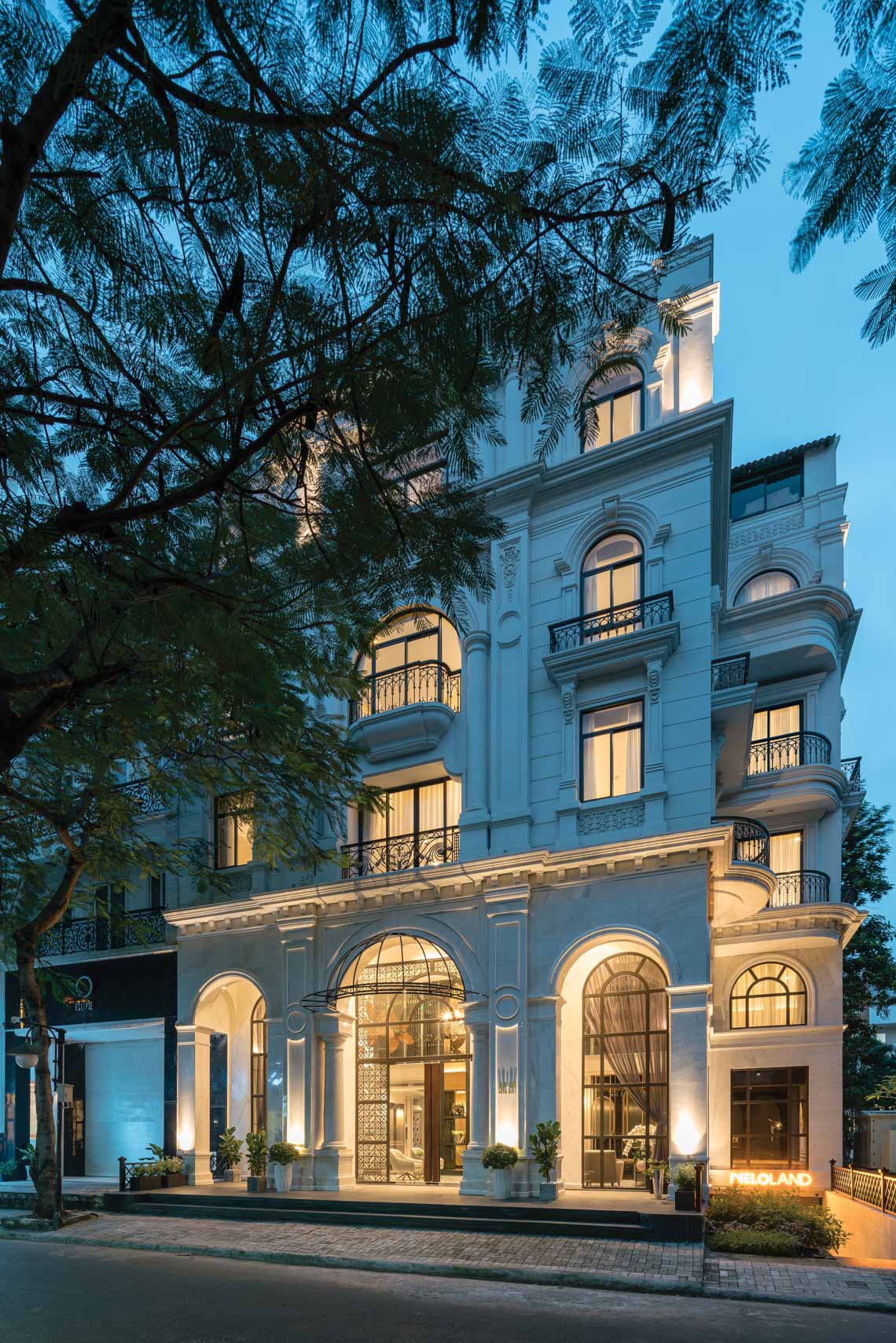 Charmaine's Hotel & Apartment