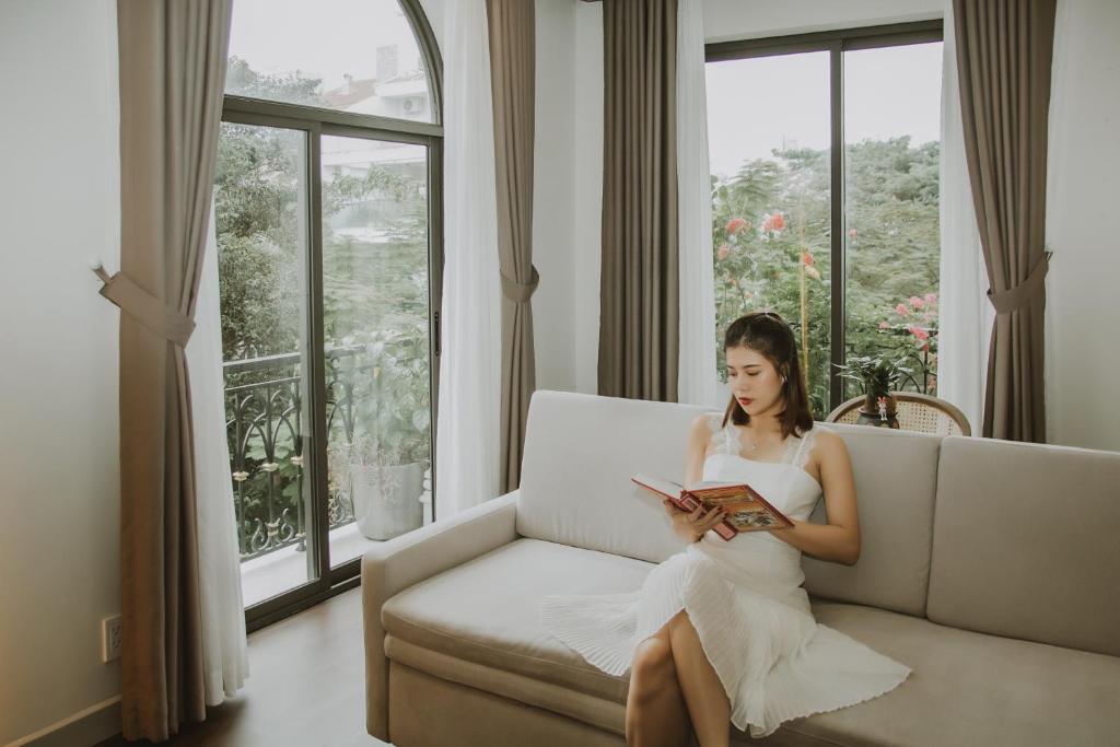Charmaine's Hotel & Apartment