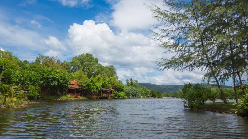 Chèo thuyền Kayak tại Phu Quoc Chez Carole Beach Resort 