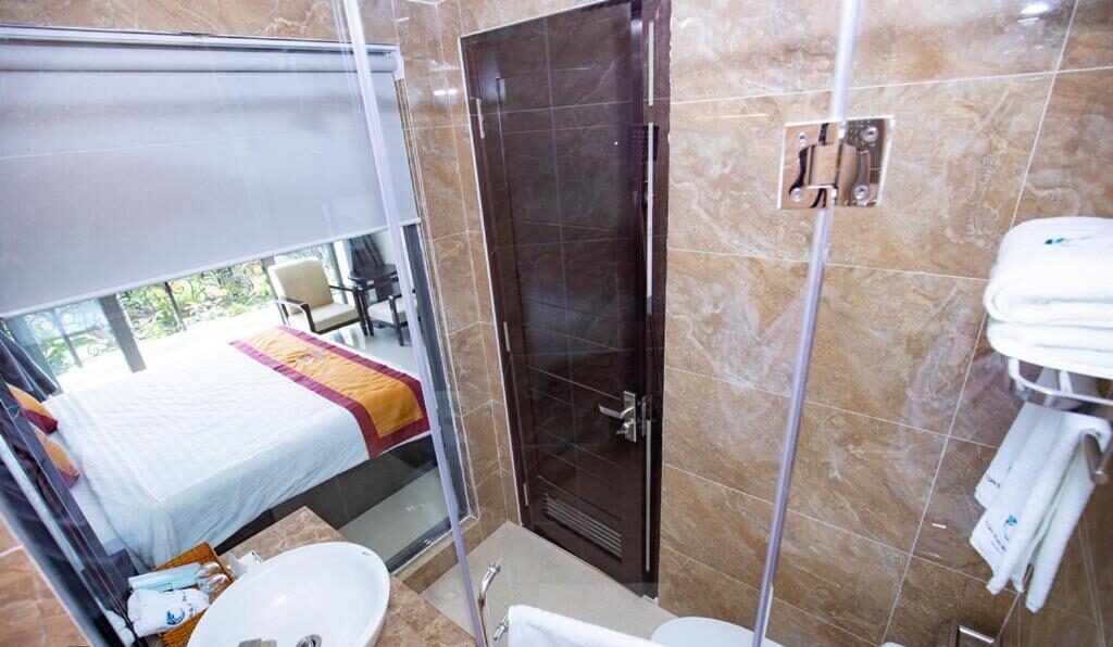 Con Son Blue Sea Hotel - Khách sạn 3 sao gần biển