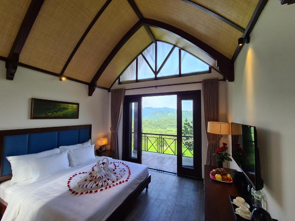 Ebino Pù Luông Resort - Bông hoa xinh giữa lòng thung lũng