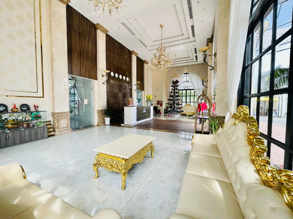 Phòng Penthouse Elizabeth Hotel