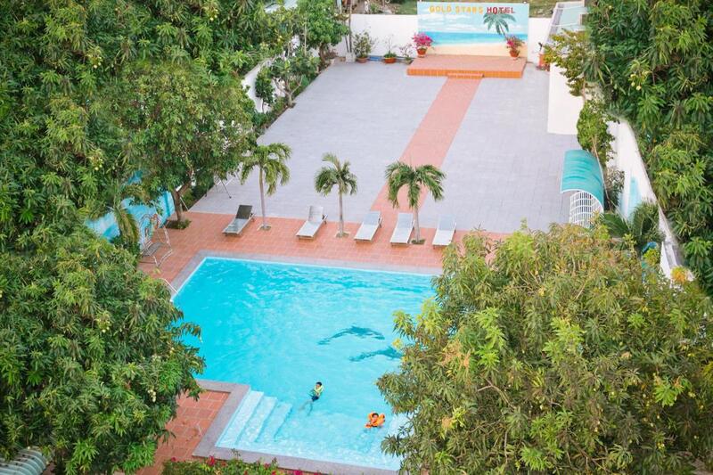 Gold Stars Hotel Long Hải - Chốn dừng chân yên bình