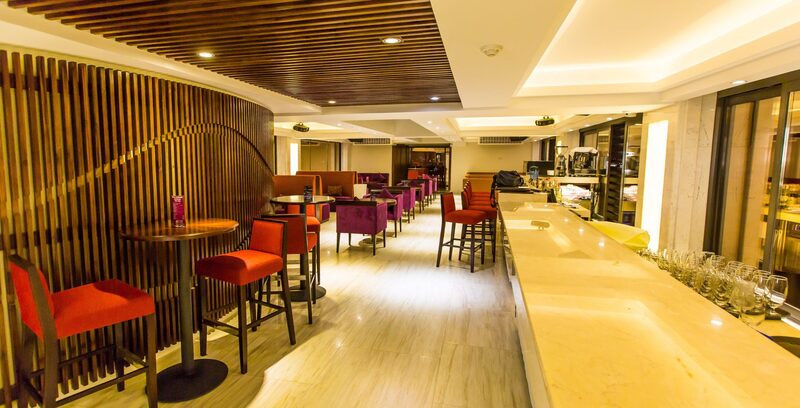 Holiday Beach Đà Nẵng Hotel & Resort