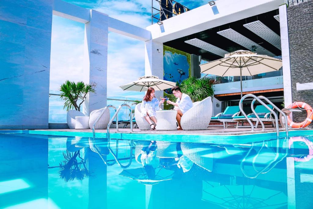 Khách sạn Lê Hoàng Beach Đà Nẵng - Bãi biển xinh đẹp hiền hòa