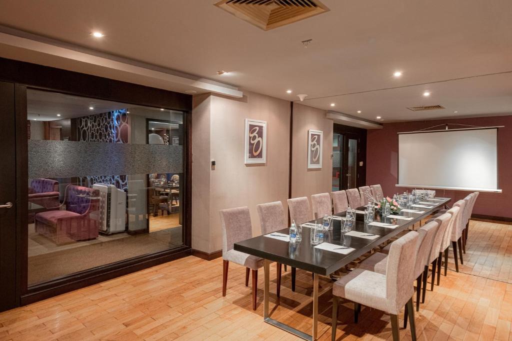 Phòng hội nghị sự kiện tại khách sạn Palace Sài Gòn