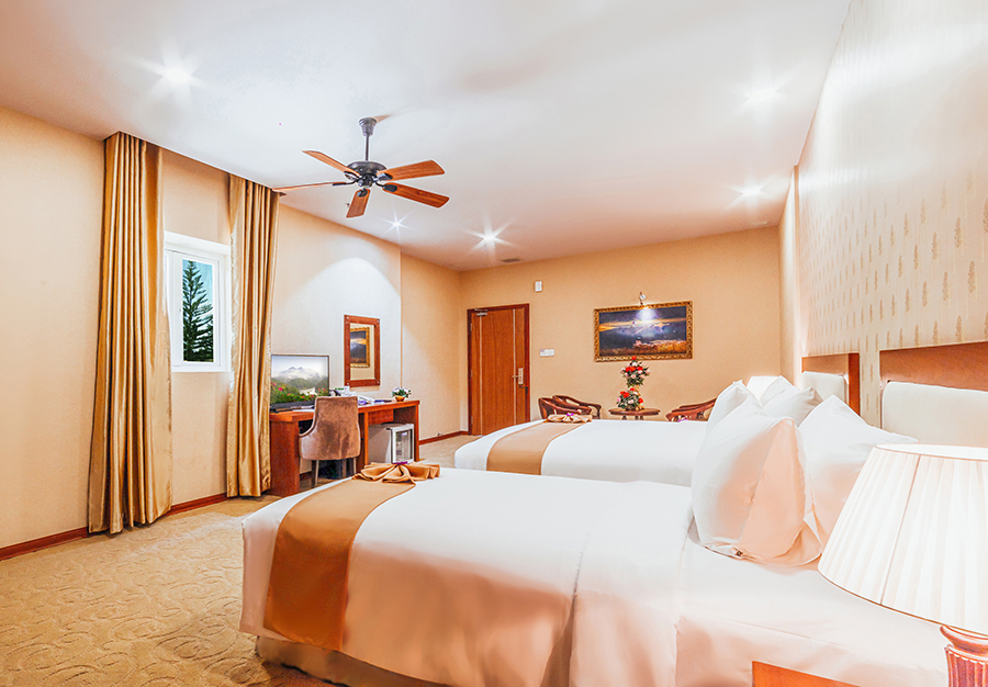 ladalat hotel
