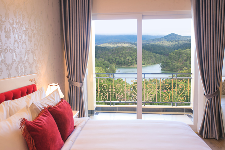 ladalat hotel