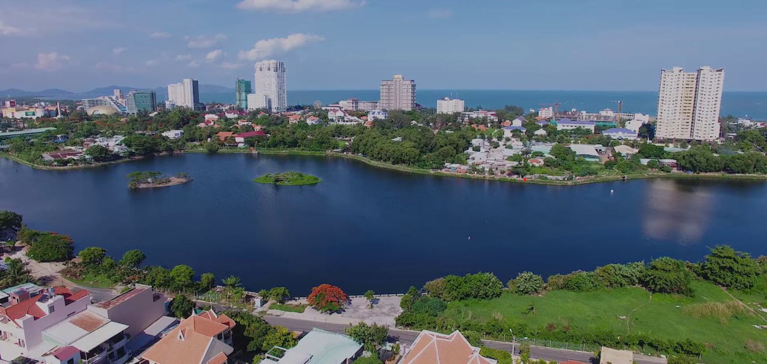 Hồ Bàu Sen cách khách sạn Malibu Vũng Tàu