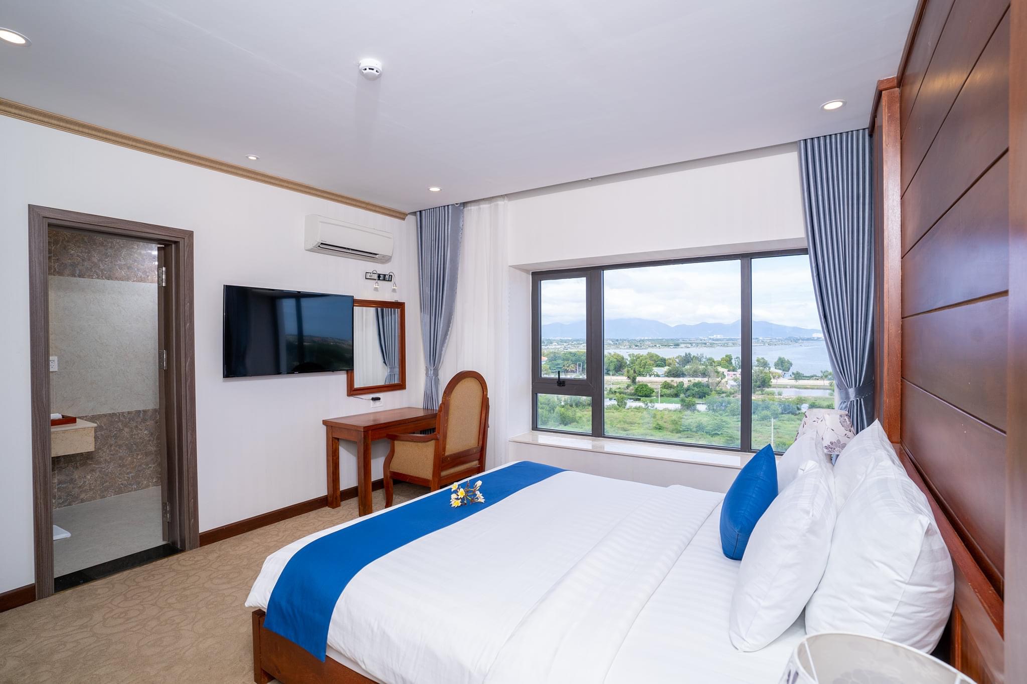 Navy Hotel Cam Ranh