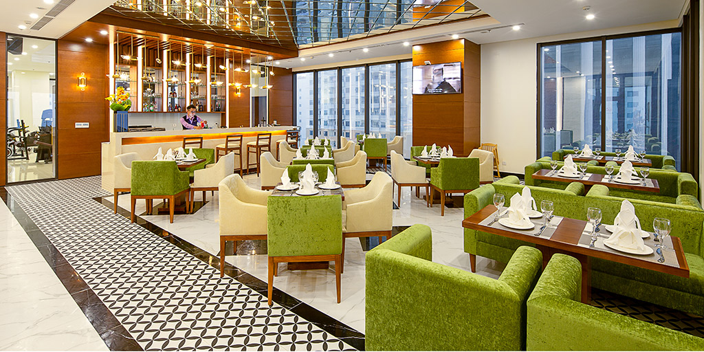 Iris Bar & Poolside Bar của Rosamia Da Nang Hotel
