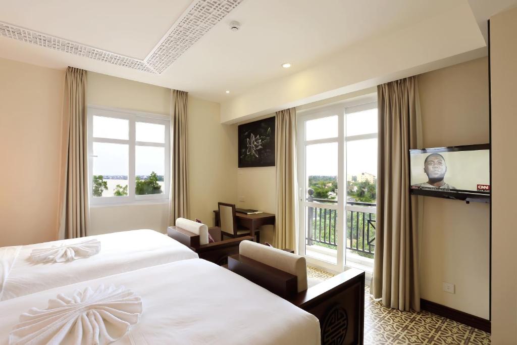 Royal Riverside Hội An