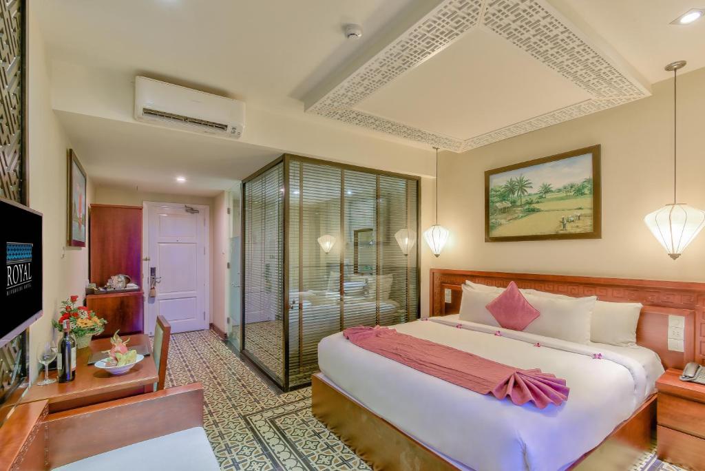 Royal Riverside Hội An