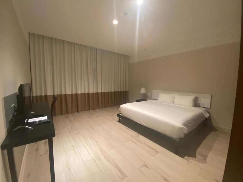West Lakes Golf & Villas - Khu nghỉ dưỡng đẳng cấp tại Long An