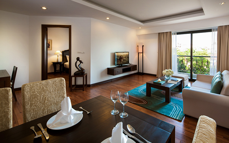 Elegant Suites Westlake 