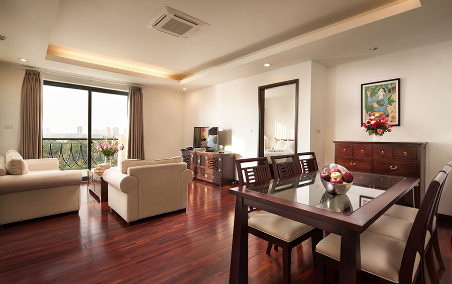 Phòng Suite Lake View tại Elegant Suites Westlake