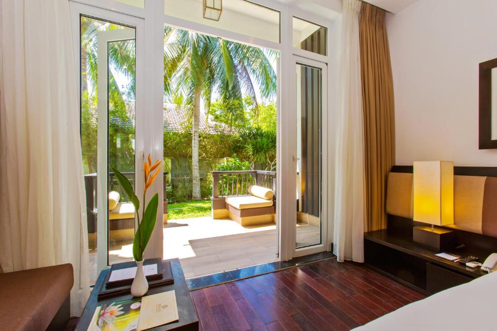 Hội An Beach Resort