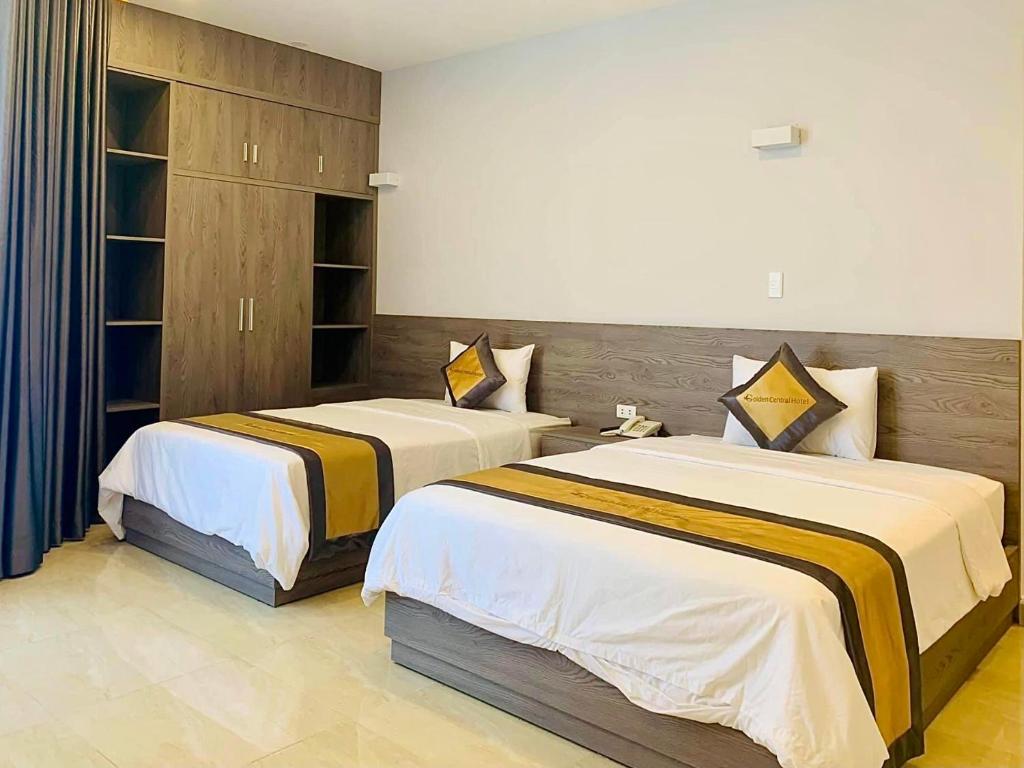Golden Central Hotel 